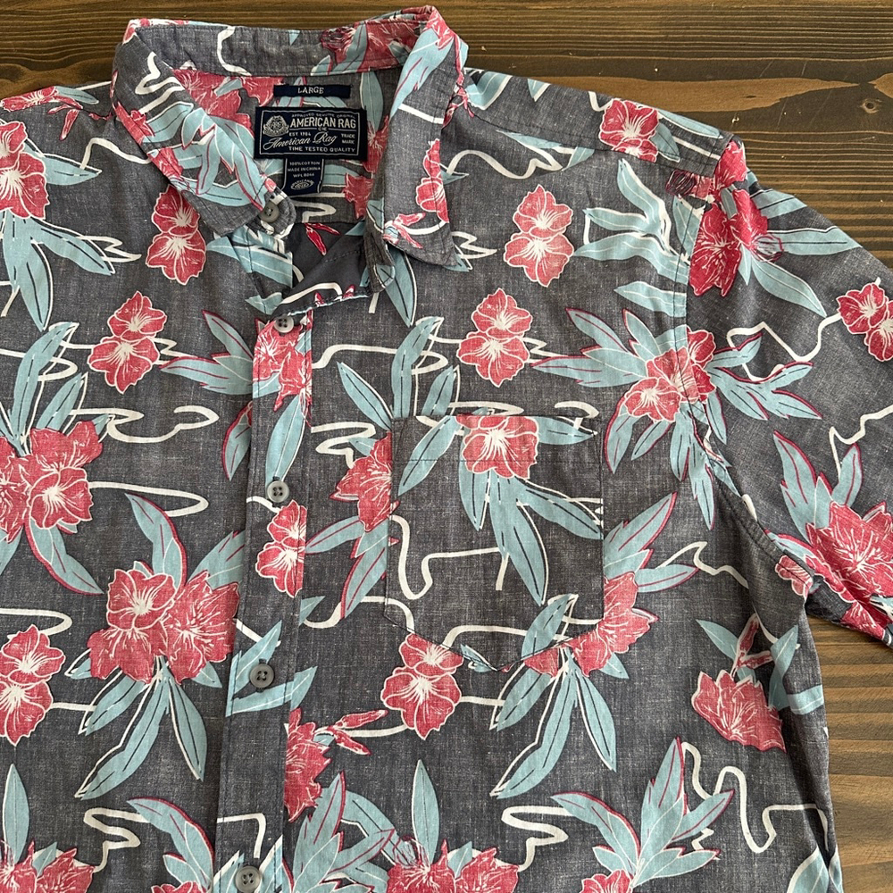 American Rag Men's Gray Red Floral Short Sleeve Button Down Shirt L